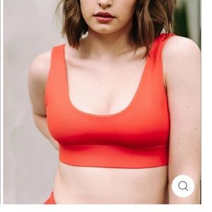 Londre - The Sport Scoop Top